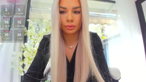 Snapshot of russian_ava chatting on 10-11-25, 07:40 Ava online show from 10-11-25, 07:40