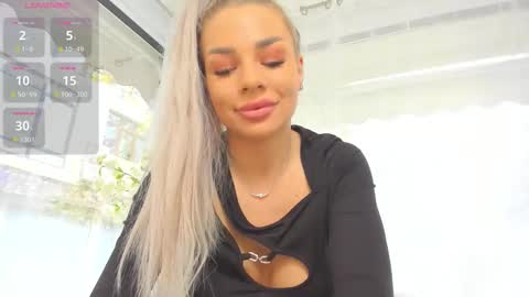 Ava online show from 11-06-25, 09:32