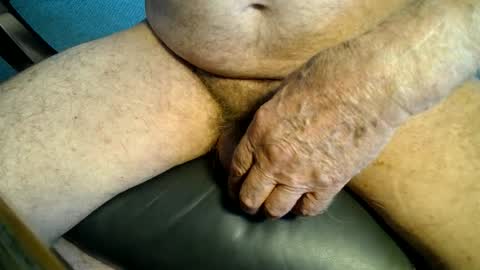 Snapshot of rustic69 chatting on 07-11-26, 08:22 rustic69 online show from 07-11-26, 08:22