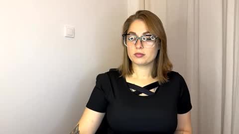 Snapshot of ruthless_111 chatting on 09-13-25, 06:40 Nika online show from 09-13-25, 06:40