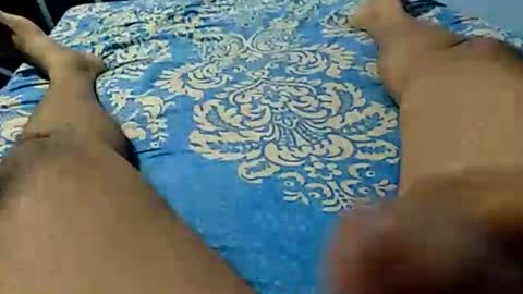 Snapshot of ruwanrr chatting on 11-23-25, 07:35 ruwanrr online show from 11-23-25, 07:35