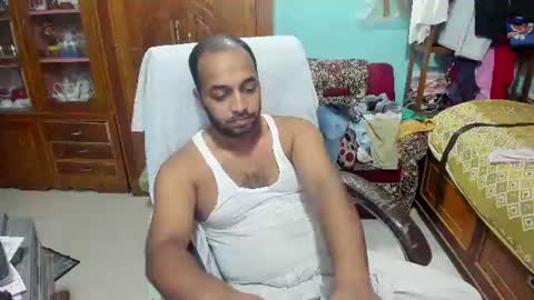 Snapshot of rwb17 chatting on 07-12-26, 01:02 rwb17 online show from 07-12-26, 01:02