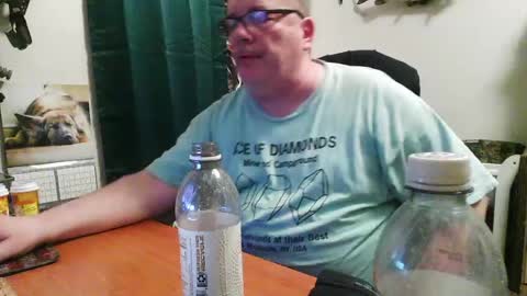 Snapshot of rwzar_1965 chatting on 06-22-26, 03:25 rwzar_1965 online show from 06-22-26, 03:25