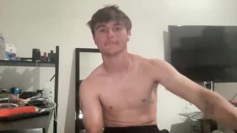 Snapshot of ryan287747 chatting on 05-19-26, 04:41 ryan online show from 05-19-26, 04:41