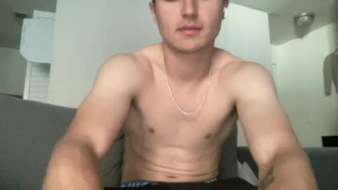 Snapshot of ryan287747 chatting on 06-16-26, 10:01 ryan online show from 06-16-26, 10:01