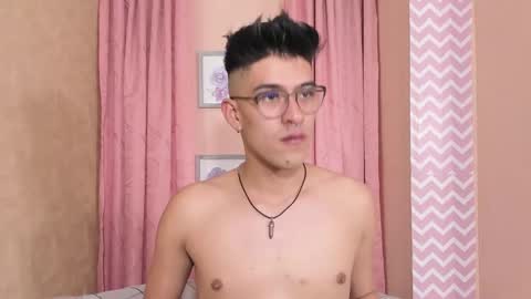 Snapshot of ryan_clark_ chatting on 12-12-24, 06:21 Ryan online show from 12-12-24, 06:21