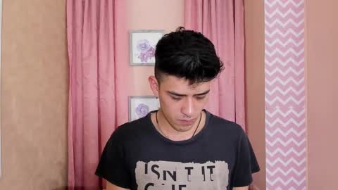 Snapshot of ryan_clark_ chatting on 12-21-24, 12:53 Ryan online show from 12-21-24, 12:53