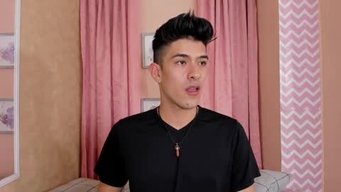 Snapshot of ryan_clark_ chatting on 12-21-24, 06:02 Ryan online show from 12-21-24, 06:02