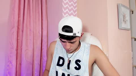 Snapshot of ryan_clark_ chatting on 01-14-25, 08:15 Ryan online show from 01-14-25, 08:15