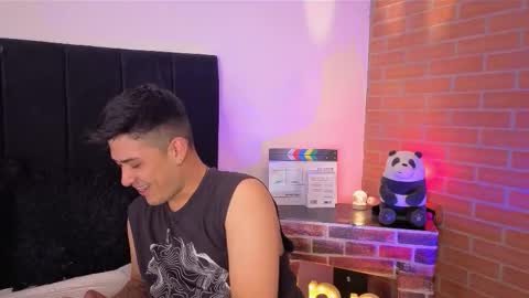 Snapshot of ryan_clark_ chatting on 02-08-26, 04:05 Ryan online show from 02-08-26, 04:05