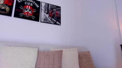 Ryan  online show from 11-29-25, 01:52