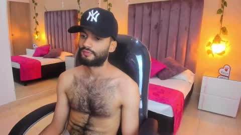 Snapshot of ryan_jackson_ chatting on 10-31-25, 04:02 ryan_jackson_ online show from 10-31-25, 04:02