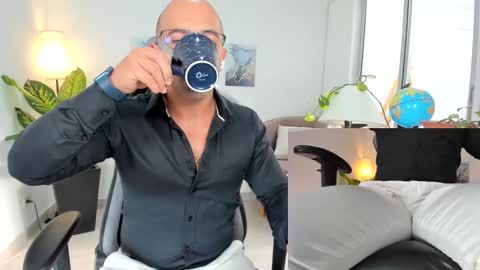 ryan_master_ online show from 12-19-24, 01:18