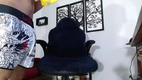 Snapshot of ryan_ruggeroo chatting on 09-12-25, 01:17 Ryan Ruggero online show from 09-12-25, 01:17