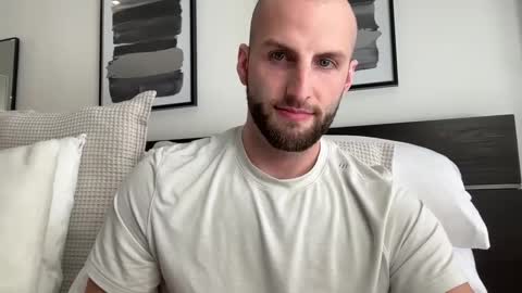 Ryan  Chad online show from 02-04-25, 05:55