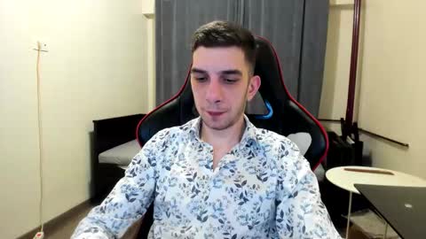 Snapshot of ryandusk chatting on 12-18-25, 09:54 Andrew C. online show from 12-18-25, 09:54