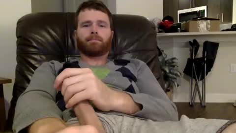 Snapshot of ryanoliver83 chatting on 12-06-24, 03:08 Ryan Oliver online show from 12-06-24, 03:08
