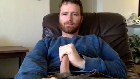Snapshot of ryanoliver83 chatting on 12-24-24, 06:28 Ryan Oliver online show from 12-24-24, 06:28