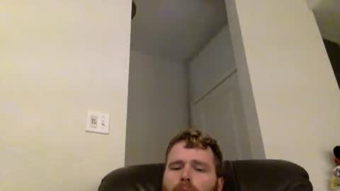 Snapshot of ryanoliver83 chatting on 01-12-25, 11:36 Ryan Oliver online show from 01-12-25, 11:36