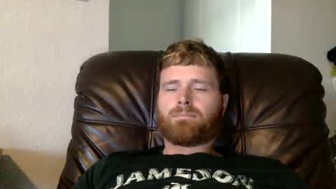 Snapshot of ryanoliver83 chatting on 01-19-25, 04:46 Ryan Oliver online show from 01-19-25, 04:46