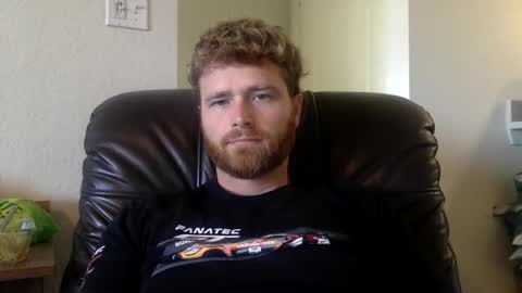 Snapshot of ryanoliver83 chatting on 02-15-25, 07:50 Ryan Oliver online show from 02-15-25, 07:50