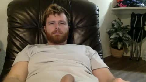 Snapshot of ryanoliver83 chatting on 02-22-25, 03:23 Ryan Oliver online show from 02-22-25, 03:23