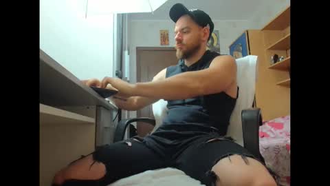 Ryanstone  online show from 11-15-25, 05:05