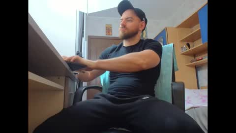 Ryanstone  online show from 01-19-26, 06:17