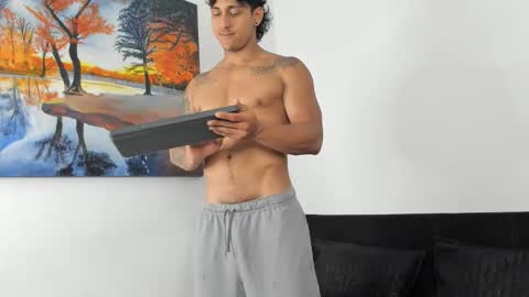 Snapshot of ryanwhite3 chatting on 11-07-25, 11:16 ryanwhite3 online show from 11-07-25, 11:16