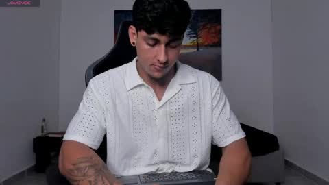 ryanwhite3 online show from 04-24-26, 11:07