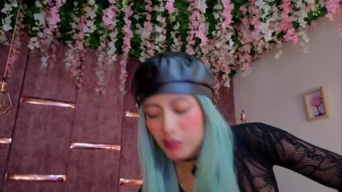 Snapshot of rynka__ chatting on 02-16-26, 04:19 rynka online show from 02-16-26, 04:19