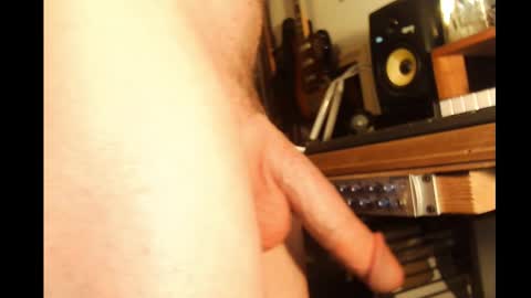 rynoxox online show from 12-21-25, 09:49