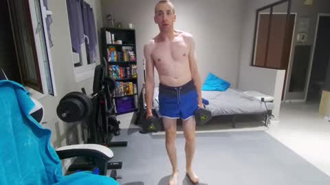 Snapshot of ryukukamifr chatting on 11-07-25, 06:30 Ryuk FR online show from 11-07-25, 06:30