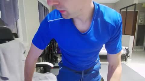 Snapshot of ryukukamifr chatting on 11-17-25, 07:14 Ryuk FR online show from 11-17-25, 07:14