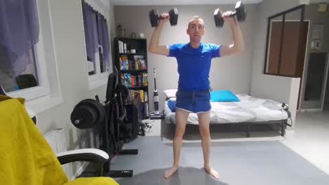 Snapshot of ryukukamifr chatting on 11-21-25, 07:34 Ryuk FR online show from 11-21-25, 07:34