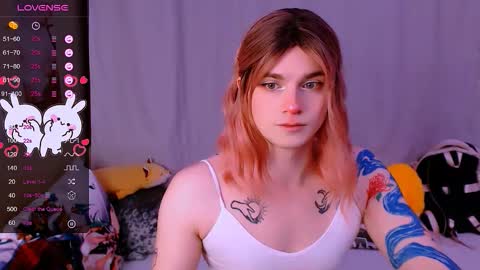  Alice  online show from 11-23-25, 01:22