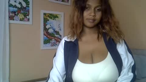 Snapshot of rywanna chatting on 07-09-26, 07:07 rywanna online show from 07-09-26, 07:07