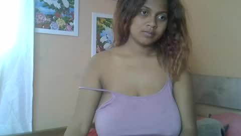 Snapshot of rywanna chatting on 07-15-26, 06:18 rywanna online show from 07-15-26, 06:18