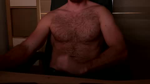 Snapshot of rza09777 chatting on 10-28-25, 07:27 RZA09 online show from 10-28-25, 07:27