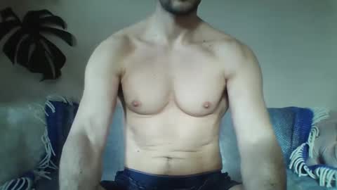 Snapshot of s43_ chatting on 01-20-25, 12:39 s43_ online show from 01-20-25, 12:39