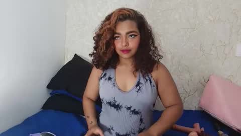 s_sofia_ online show from 09-22-25, 07:27