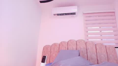 Snapshot of s_sofia_ chatting on 06-20-26, 07:16 s_sofia_ online show from 06-20-26, 07:16