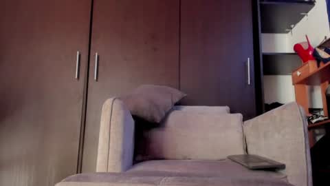Snapshot of sa_anvi chatting on 07-25-26, 06:49 sa_anvi online show from 07-25-26, 06:49