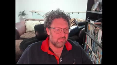 Snapshot of saacs chatting on 10-31-25, 12:55 Saacs online show from 10-31-25, 12:55