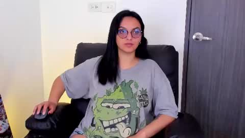 Val online show from 06-19-26, 06:23