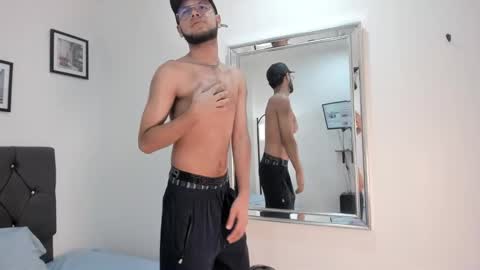 Snapshot of saamhunterr chatting on 03-13-26, 09:10 Sam online show from 03-13-26, 09:10