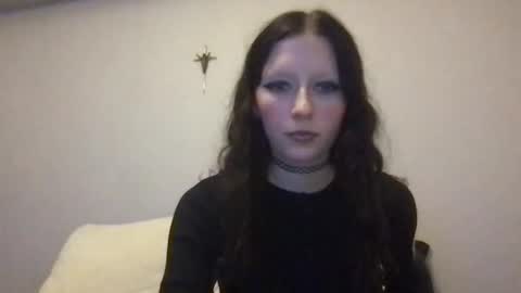 Snapshot of sabelwitch chatting on 01-15-25, 05:19 Circe online show from 01-15-25, 05:19