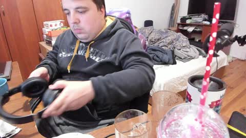 Snapshot of saboda chatting on 01-10-25, 04:12 1141323 my Lord Mister Max moms treasure online show from 01-10-25, 04:12