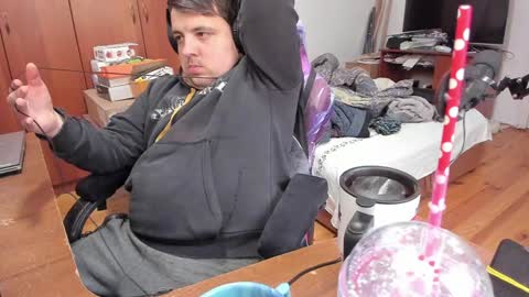 Snapshot of saboda chatting on 01-11-25, 08:11 1141323 my Lord Mister Max moms treasure online show from 01-11-25, 08:11