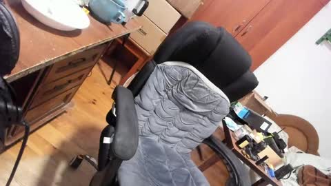 1141323  my Lord Mister Max   moms treasure online show from 04-27-26, 04:27